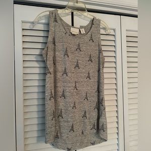 Linen tank top with Eiffel Tower.